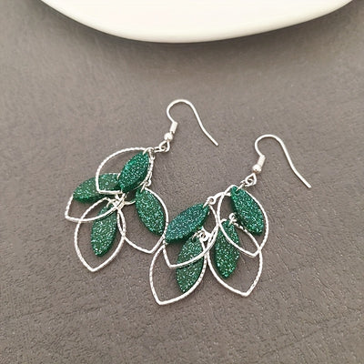Boucles d'Oreilles Élégantes en Forme de Feuille – Style Nature, Quotidien & Festif.