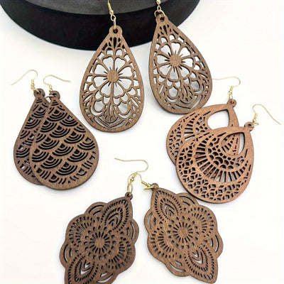 Ensemble de 4 Boucles d'Oreilles en Bois Rétro – Motif Creux.