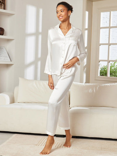 Pyjamas Femme en Soie Reine avec Boutons