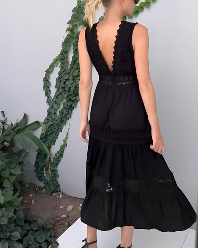 Céline™ | Robe en dentelle artisanale avec décolleté en V