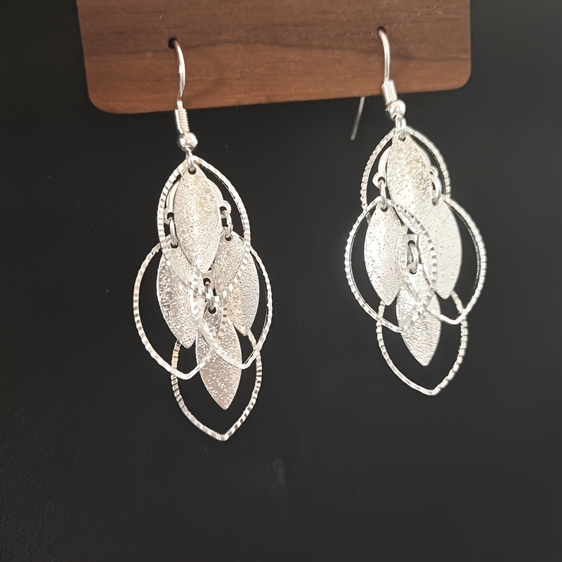 Boucles d'Oreilles Élégantes en Forme de Feuille – Style Nature, Quotidien & Festif.