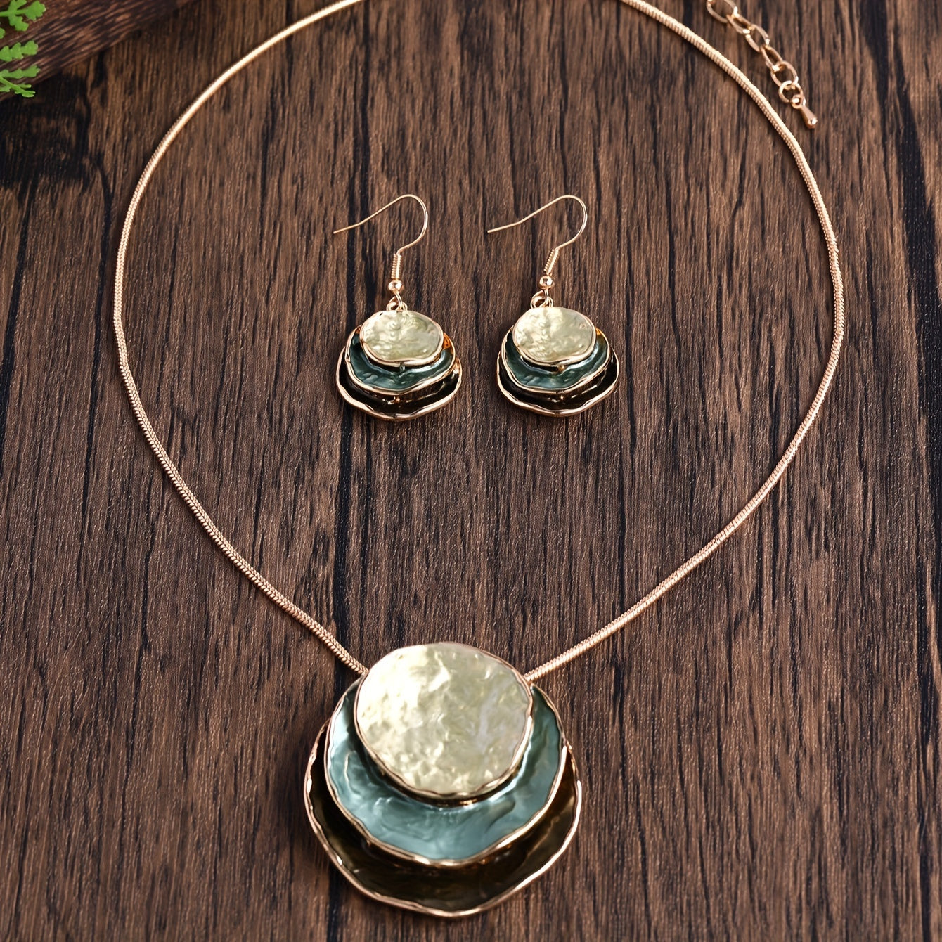 Ensemble de Bijoux Boho : Boucles d'oreilles & Collier – Style Rétro & Quotidien