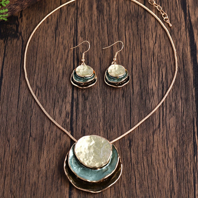 Ensemble de Bijoux Boho : Boucles d'oreilles & Collier – Style Rétro & Quotidien